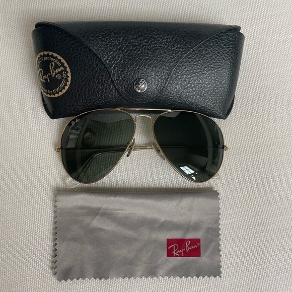 Ray-Ban Aviator Sunglasses - Picture 1 of 5